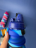 لیوان تاشو سیلیکونی جعبه دار مدل NEW 01؛ گنجایش ۰.۵ لیتر | ضد نشت با قلاب آویز فلزی