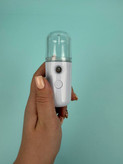 مینی بخور سرد جیبی مدل YQ8001 Mist Sprayer؛ آبرسان ۳۰ میل و همراه سفری هیدرودرمی
